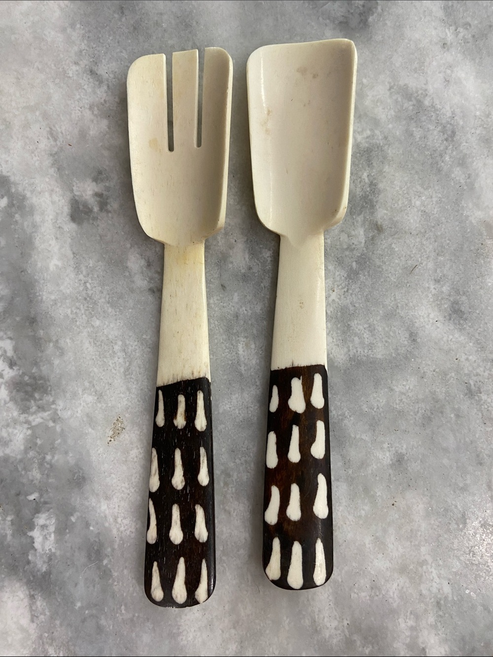 Handcrafted bone and Dark Brown Salad Serving Set